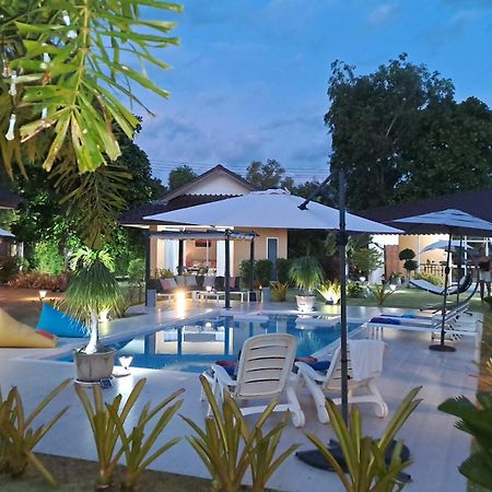 Ban Chamrung Pool Villa, Resort, Mae Ramphueng Beach, Ban Phe, Rayong, Residence M Thailand (Adults Only) מראה חיצוני תמונה