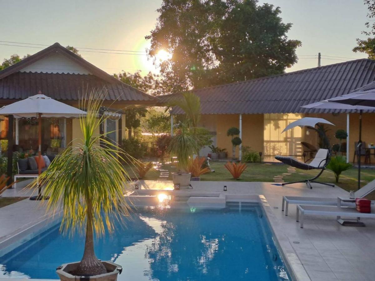 Ban Chamrung Pool Villa, Resort, Mae Ramphueng Beach, Ban Phe, Rayong, Residence M Thailand (Adults Only) מראה חיצוני תמונה