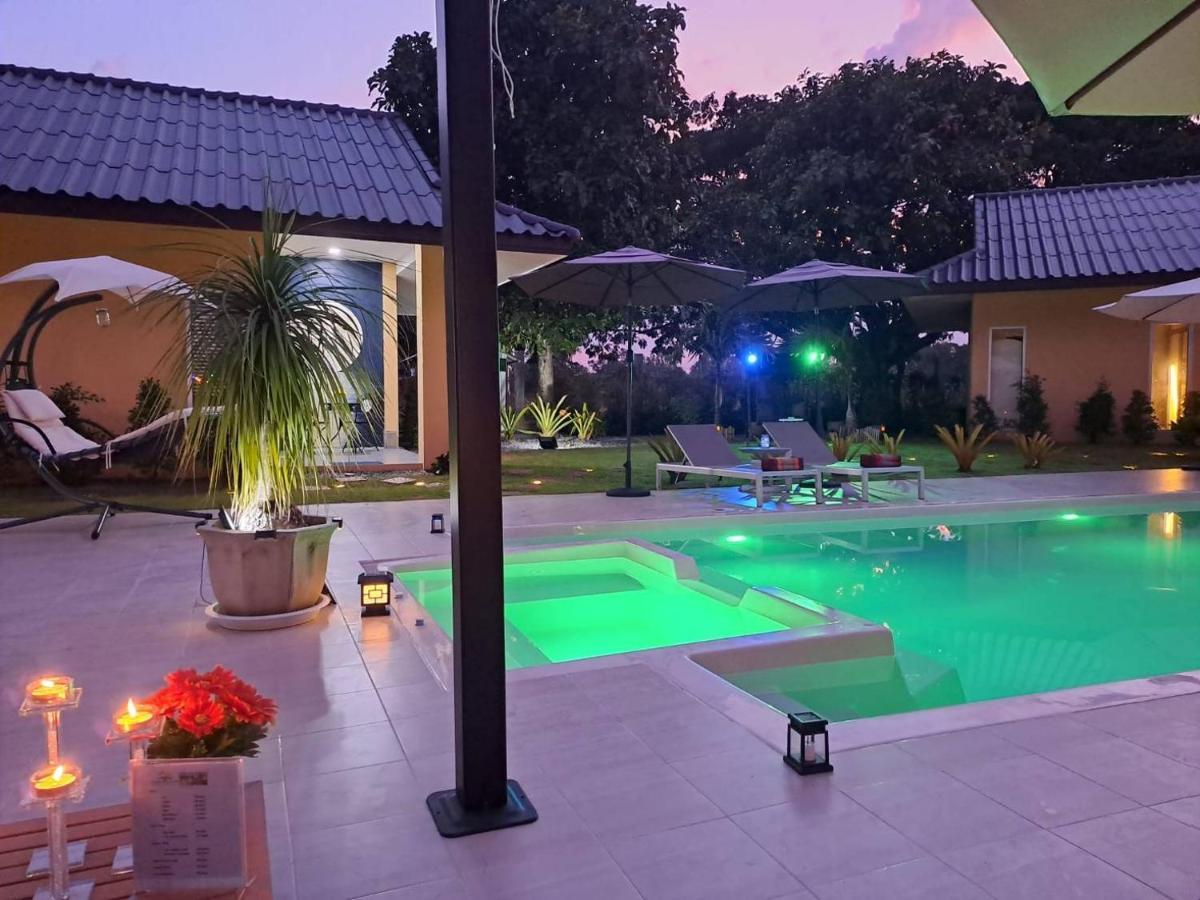 Ban Chamrung Pool Villa, Resort, Mae Ramphueng Beach, Ban Phe, Rayong, Residence M Thailand (Adults Only) מראה חיצוני תמונה