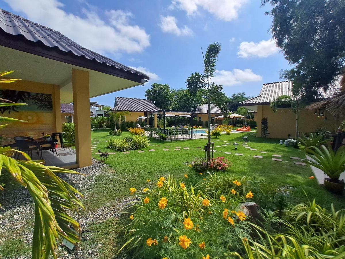 Ban Chamrung Pool Villa, Resort, Mae Ramphueng Beach, Ban Phe, Rayong, Residence M Thailand (Adults Only) מראה חיצוני תמונה